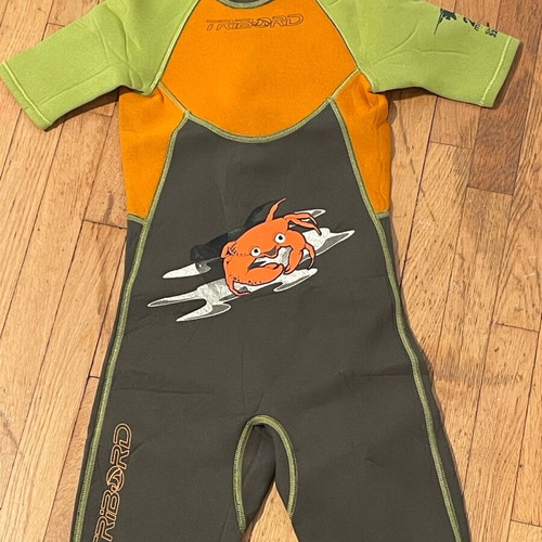 Tribord children's diving suit like new, for 8 years old