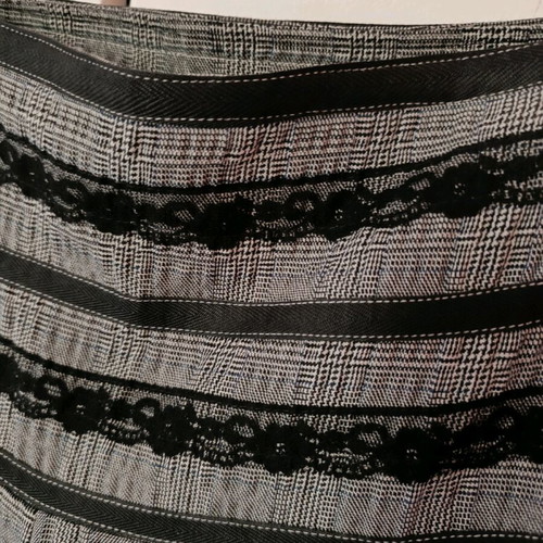 Women's skirt used, size M, black and gray