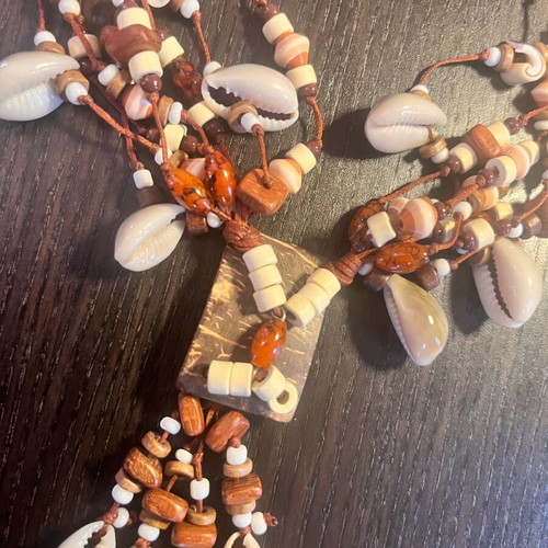 Necklace with shells like new, handmade multi strand