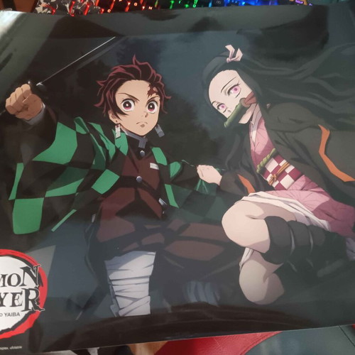 Demon Slayer Kimetsu no Yaiba poster like new, 52 x 38 cm