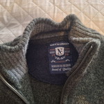 Men's wool sweater Navy and Green like new, size XL, cypress color