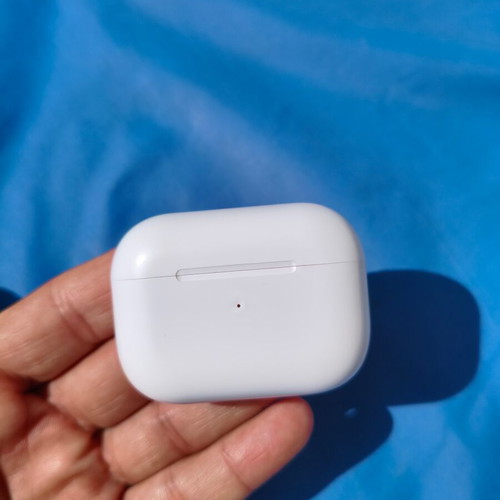 Bluetooth Headset Ultra Top Model PRO new with charging case
