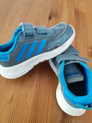 Adidas sneakers μεταχειρισμένα, νούμερο 25, δίχτυ αεριζόμενο