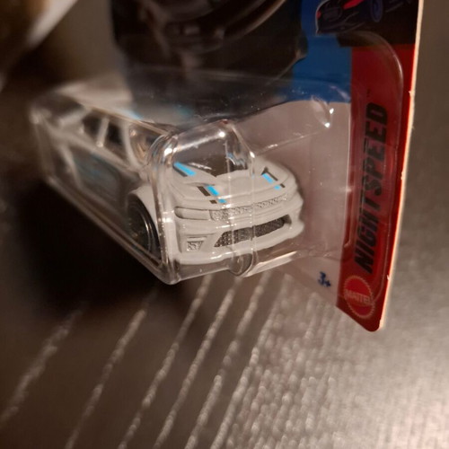 '20 Dodge Charger Hellcat Hot Wheels new, mint in box