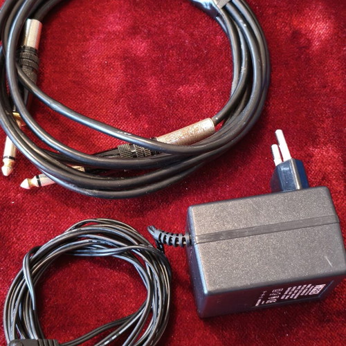 Behringer Hellbabe HB01 and DOD DFX91 guitar pedals used set