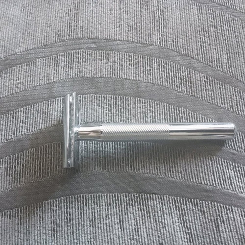 Gillette King shaving razor new