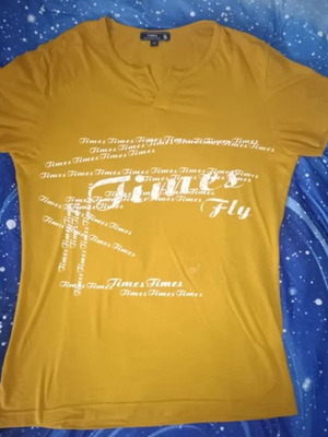 Mustard short-sleeve t-shirt size L like new