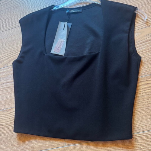 Crop top black, new, size M