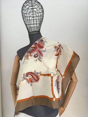 Paolo Gucci vintage scarf with paisley and belt motif