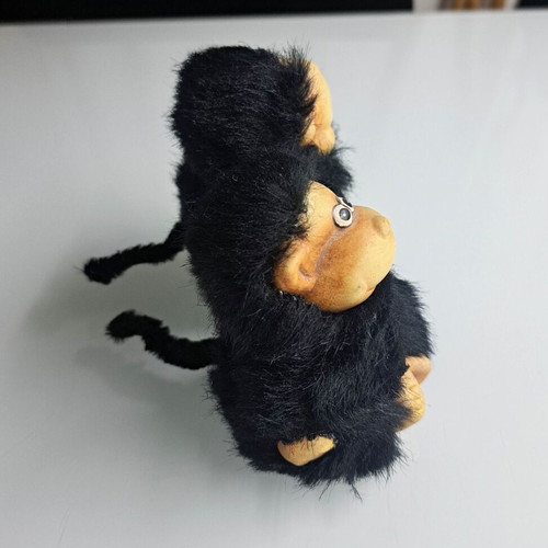 Decorative monkey figurines like new
