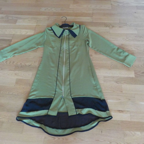 Green dress used with zipper and black transparency