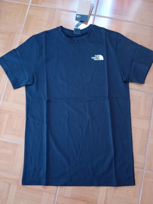 The North Face Redbox T-shirt new, black, size S