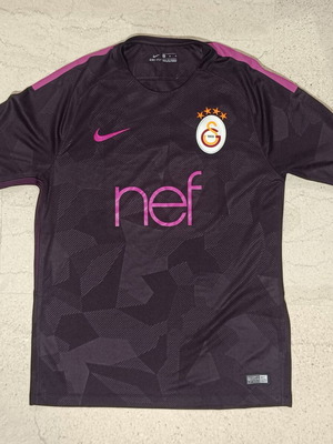 Galatasaray Nike 2017 Third Jersey M like new