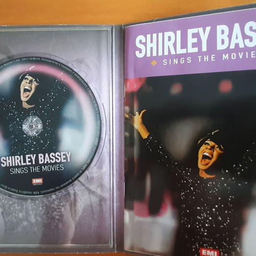 Shirley Bassey Sings The Movies CD like new, pop