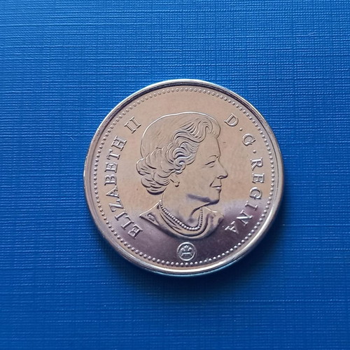 Canada 25 cents 2014 and 2022 coins like new