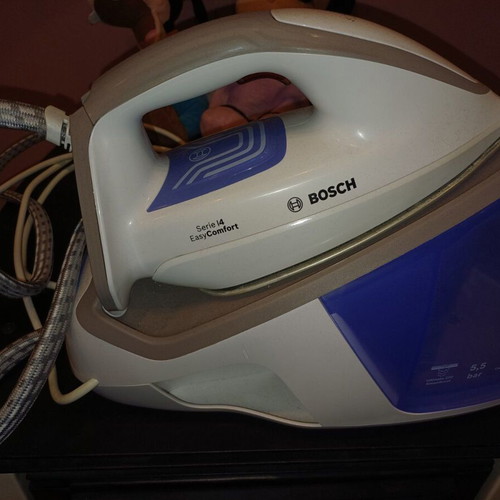 Bosch steam iron like new