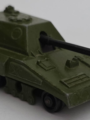 Matchbox Lesney Rolomatics No. 70 S.P. Gun Tank toy, vintage 1976