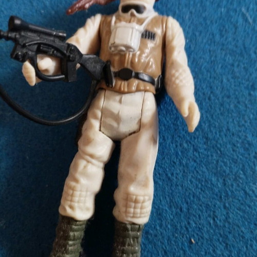 Star Wars Luke Skywalker Hoth Vintage 1980 figure used with Rebel Rifle