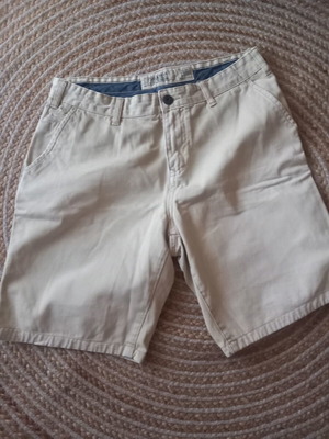 Ανδρική βερμούδα Pull and Bear σαν καινούργιο, μπεζ, μέγεθος L