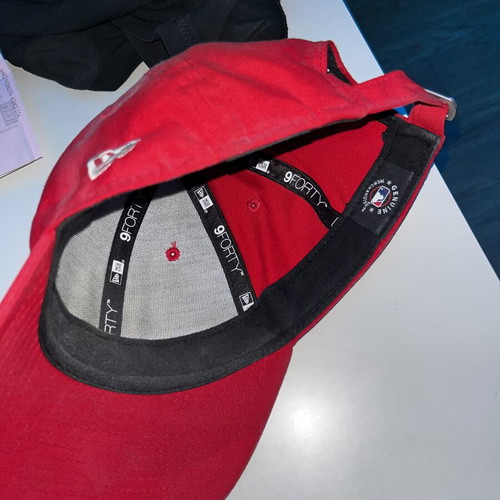 New Era MLB League Essential New York Yankees cap red, new, one size