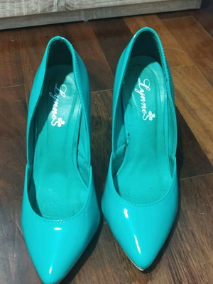 Lynne green pumps size 36 like new