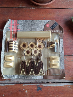 Vintage Soviet Interier-2 kitchen and bathroom decoration set new