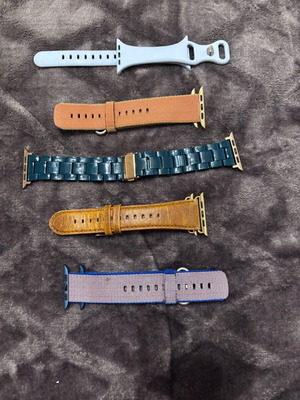 Apple Watch 44 straps sold as a pack