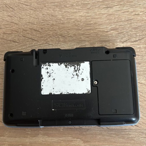 Nintendo DS Fat console with 2 games and USB charger