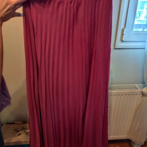 Pleated skirt like new, size XS