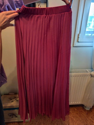 Pleated skirt like new, size XS