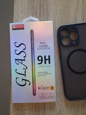 iPhone 15 Pro Max case and tempered glass new with 4 pieces 9H