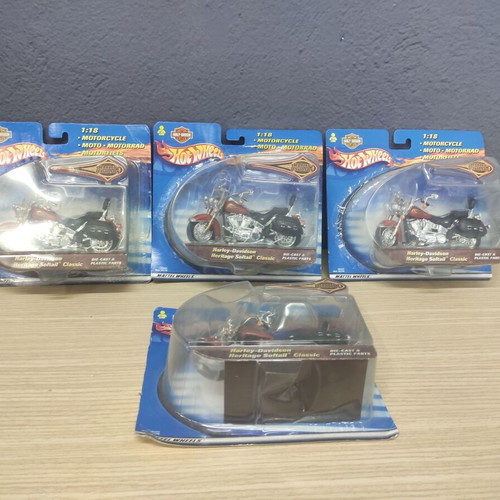 Hot Wheels Harley-Davidson Heritage Softail Classic 1/18 scale model