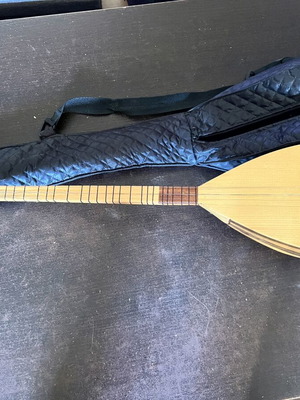 Cura Saz traditional string instrument 80cm with case