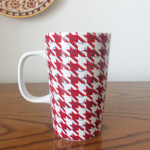 Starbucks Red & White Houndstooth Holiday Mug used, porcelain