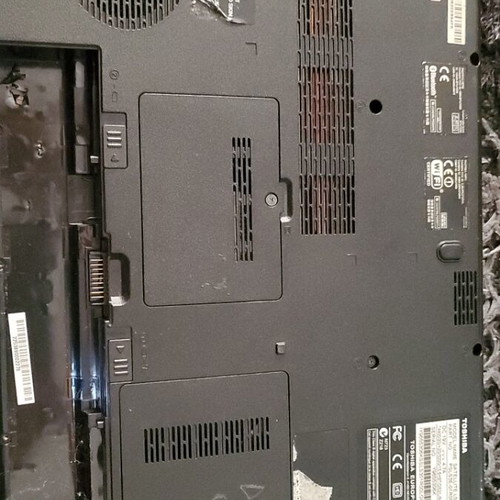 Toshiba laptop μεταχειρισμένο με θέμα στην οθόνη και εξωτερική οθόνη HDMI
