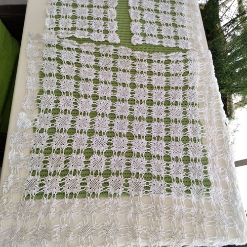 Crochet Doily Set Vintage, 3 Pieces, 1 Large 80x80 & 2 Small 30x30