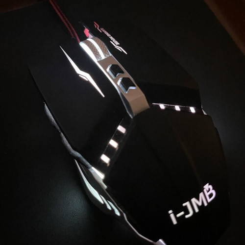 Gaming mouse with RGB lights like new