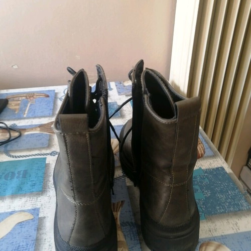Voi and Noi women's leather boots like new, brown, size 39
