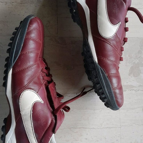 Nike Ronaldinho Limited Edition Athletic Shoes Size 43 Like New Brown Red