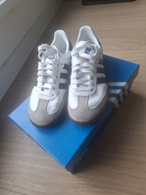 Adidas Samba OG αθλητικά παπούτσια σαν καινούργια, μέγεθος 40, λευκά