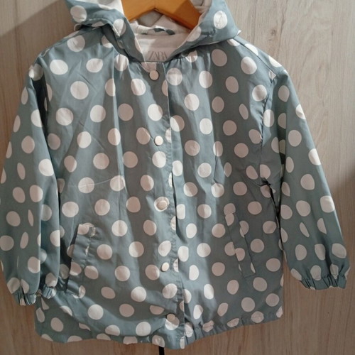 Zara jacket thin for 3-4 years like new, white and blue