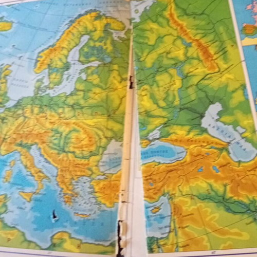 Geographical Atlas of Europe 1988 used with partial cover detachment