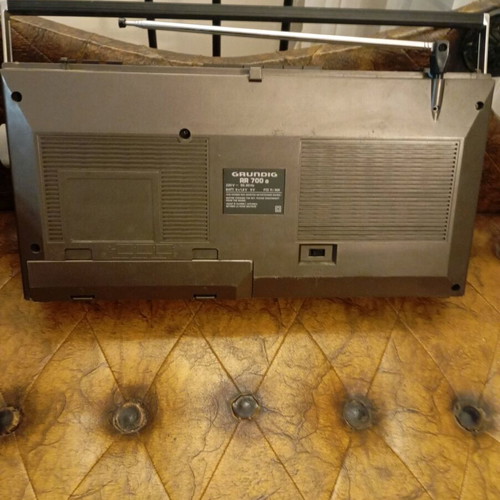 Grounding RR700 radio cassette player used, vintage 80s boombox
