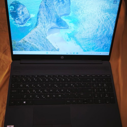 HP 255 G8 laptop like new, AMD Athlon Gold 3150U, 8GB DDR4, 256GB NVME SSD