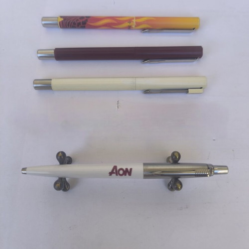 Parker set with Jotter pen and three Vector rollerball pens