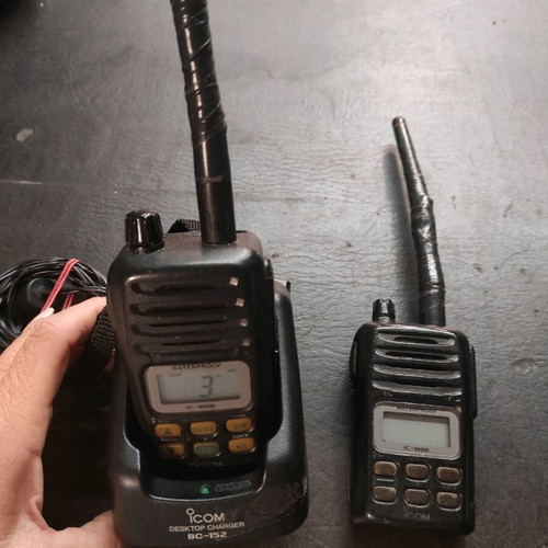 Icom IC M88 VHF Marine Transceiver Radio used with charger