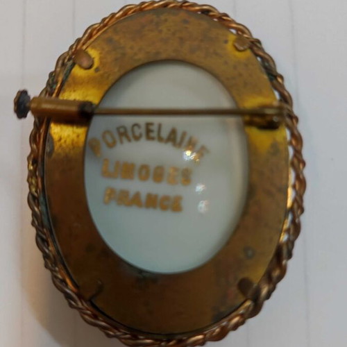 Vintage brooch from France like new