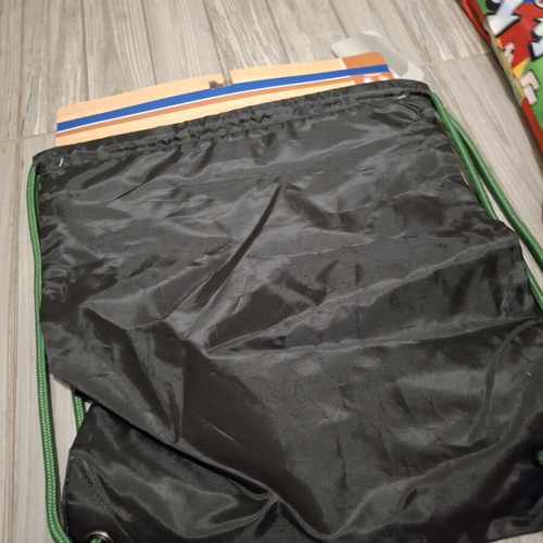Milwaukee Bucks Back Me Up Shoe Bag new with tags