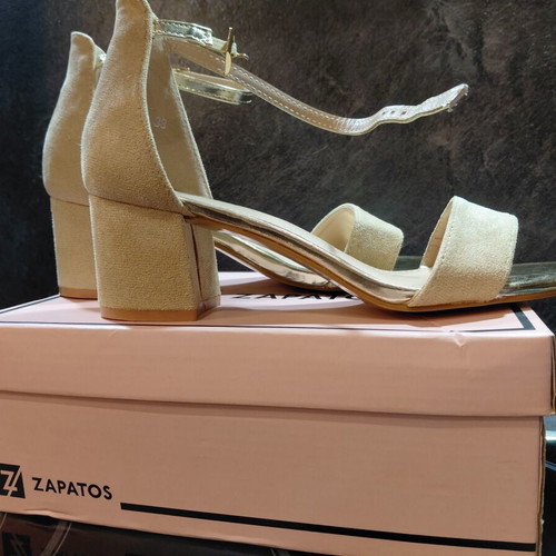 Zapatos beige sandals with thick heel new