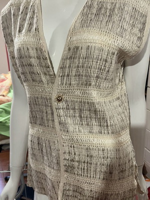 Knitted summer kazaka size L new, beige
